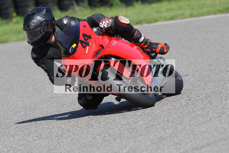 /13 01.05.2025 Speer Racing ADR/Gruppe gelb/44